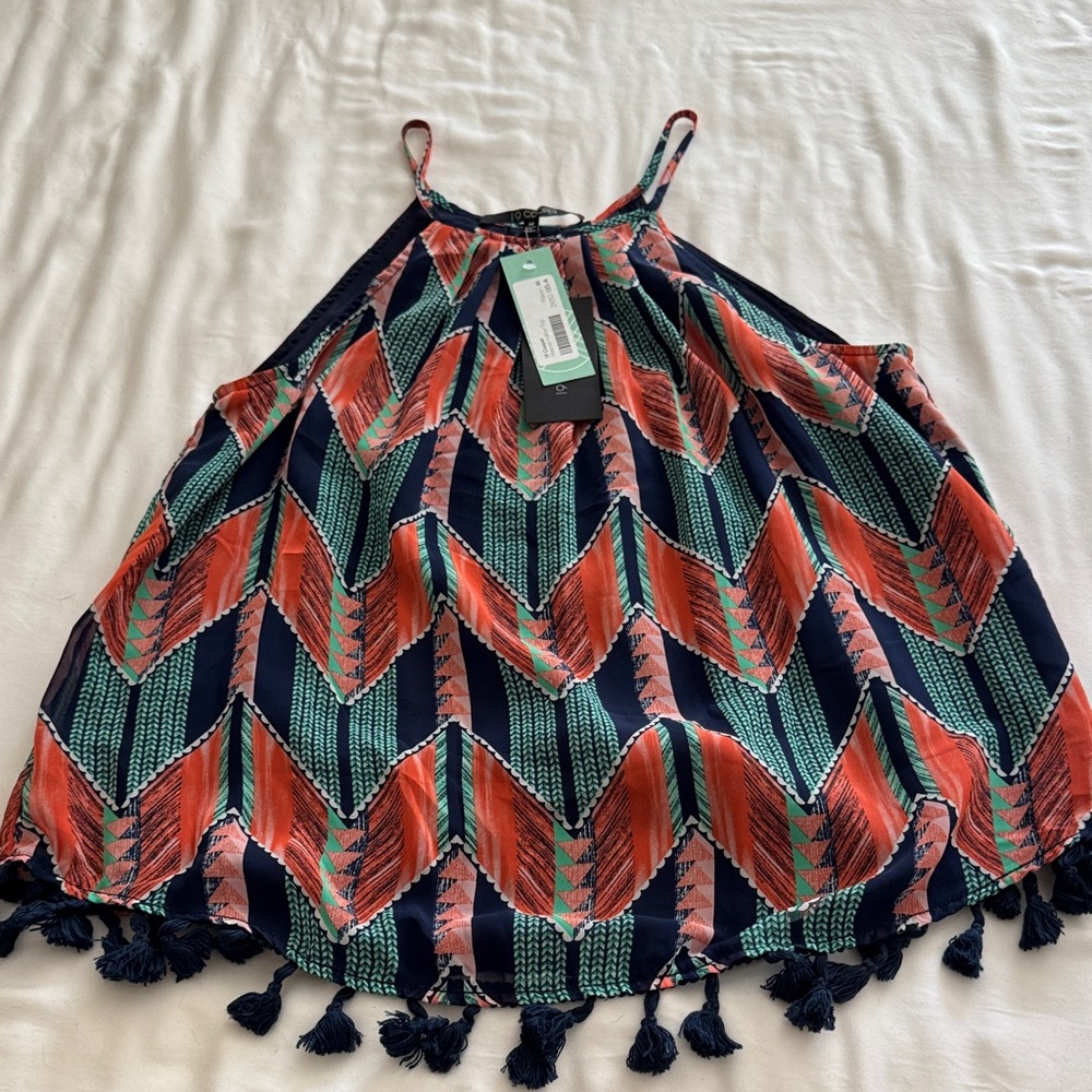 19 Cooper Chevron Pattern Tank Top